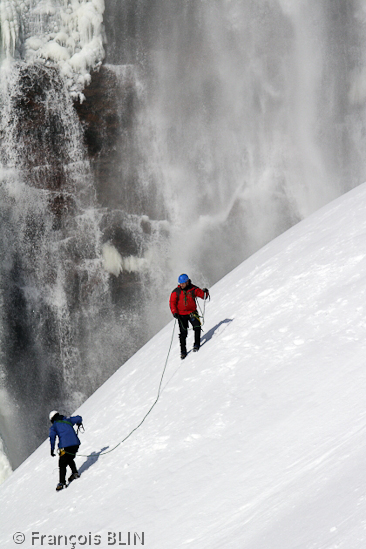 Toute reproduction interdite